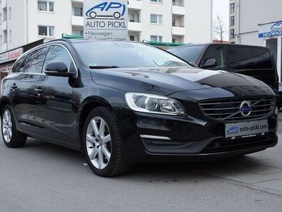 gebraucht Volvo V60 D5 Kombi Momentum/Navi/Distronic/BLIS/Bi-Xe