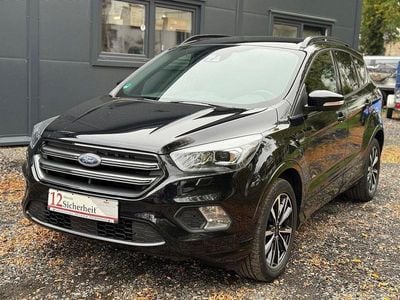 Schwarz Gebraucht 2018 Ford Kuga ST-Line SUV | 13.999 € (Guter Preis)