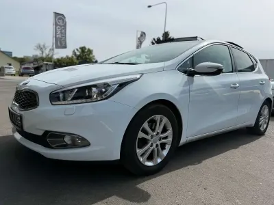 Używany Kia Ceed Spirit 128 KM (94 kW) 2012 Biały Hatchback