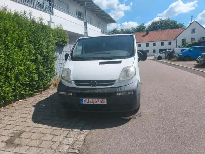 Gebraucht Opel Vivaro 101 PS (74 kW) 2006 Weiß Van / Kleinbus