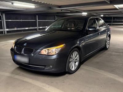 Gebraucht BMW 523 Sport Line 190 PS (139 kW) 2008 Grau Limousine