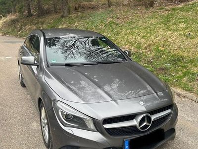 gebraucht Mercedes CLA220 Shooting Brake cdi