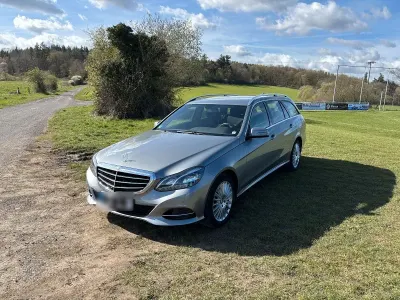 Używany Mercedes E200 Elegance 184 KM (135 kW) 2013 Szary Kombi