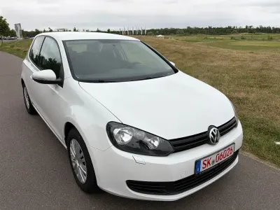 Gebraucht VW Golf VI Trendline 80 PS (58 kW) 2010 Weiß Limousine