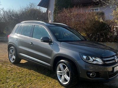 Gebraucht VW Tiguan Trendline 122 PS (89 kW) 2014 Grau SUV