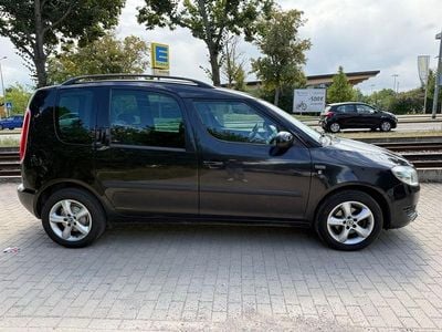 Second-hand Skoda Roomster Family 69 CP (50 kW) 2012 Negru Monovolum