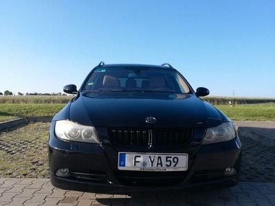 Gebraucht BMW 325 218 PS (160 kW) 2008 Schwarz Kombi