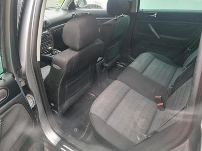 Usata VW Passat 131 CV (96 kW) 2003 Grigio Station wagon