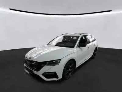 Gebraucht Skoda Octavia RS 200 PS (147 kW) 2023 Bila candy/candyweiss Kombi