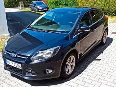 Gebraucht Ford Focus Champions Edition 182 PS (133 kW) 2012 Schwarz Limousine