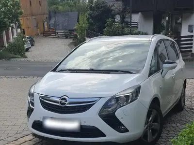 Gebraucht Opel Zafira 170 PS (125 kW) 2013 Weiß Van / Kleinbus