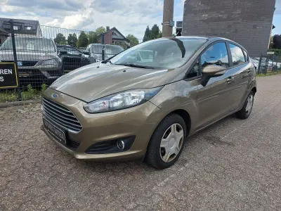 Gebraucht Ford Fiesta SYNC Edition 75 PS (55 kW) 2015 Braun Kleinwagen