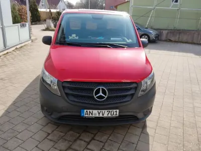 Gebraucht Mercedes Vito 136 PS (100 kW) 2020 Rot Van