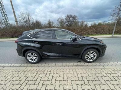 Gebraucht Lexus NX300h Executive Line 155 PS (114 kW) 2017 Schwarz SUV