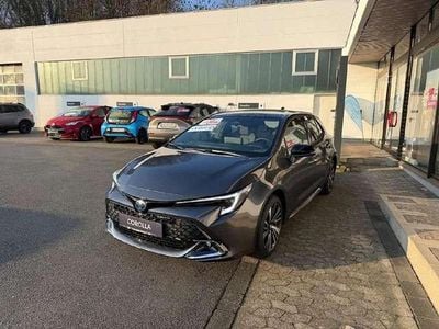 Neu Toyota Corolla Hybrid 178 PS (130 kW) 2026 Marlingrau metallic Limousine