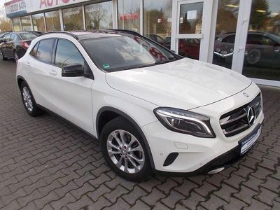 Gebraucht Mercedes GLA200 156 PS (114 kW) 2015 Weiß SUV