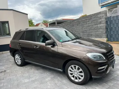 Gebraucht Mercedes ML350 258 PS (189 kW) 2013 Braun SUV