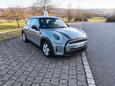 Second-hand Mini Cooper Essential 136 CP (100 kW) 2022 Gri Hatchback