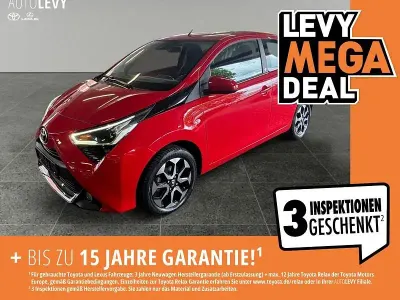Używany Toyota Aygo Team 72 KM (52 kW) 2021 Czerwony Hatchback