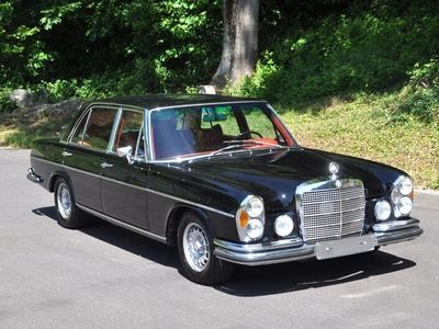 Gebraucht Mercedes 300 250 PS (183 kW) 1969 Schwarz Limousine