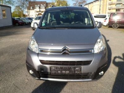 Gebraucht Citroën Berlingo SELECTION 120 PS (88 kW) 2016 Grau Van / Kleinbus