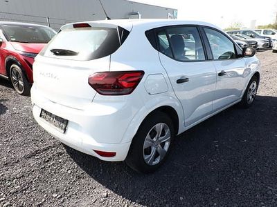 Brugt Dacia Sandero Essentiel 67 HK (49 kW) 2023 Hvid Sedan