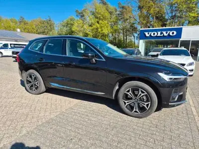 Second-hand Volvo XC60 Inscription 398 CP (292 kW) 2022 Negru SUV
