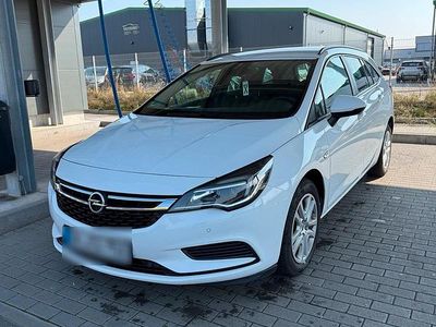 Gebraucht Opel Astra 136 PS (100 kW) 2017 Weiß Kombi