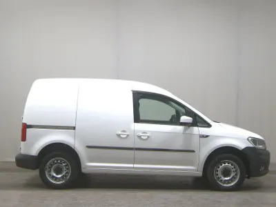 Gebraucht VW Caddy Trendline 102 PS (75 kW) 2020 Candyweiß Van / Kleinbus