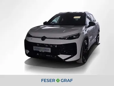 Nouă VW T-Roc R-line 150 CP (110 kW) 2026 Alb SUV