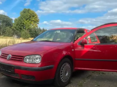 Gebraucht VW Golf IV 101 PS (74 kW) 2001 Rot Kleinwagen