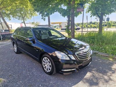 Mercedes E200
