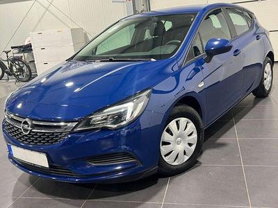 Gebraucht Opel Astra 105 PS (77 kW) 2018 Indigo blau Limousine