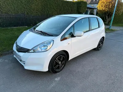 Usata Honda Jazz 90 CV (66 kW) 2011 Bianco Utilitaria
