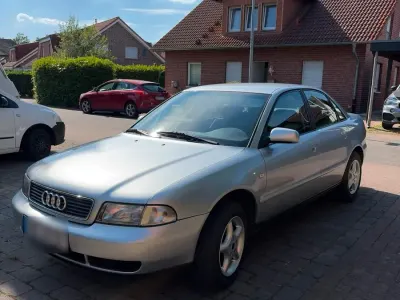 Gebraucht Audi A4 101 PS (74 kW) 1997 Silber Limousine