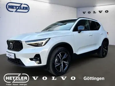 Używany Volvo XC40 Plus 197 KM (144 kW) 2024 Biały SUV