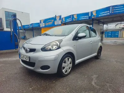 Gebraucht Toyota Aygo Basis 68 PS (50 kW) 2009 Grau Kleinwagen