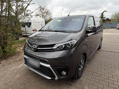 Usata Toyota Proace Executive 177 CV (130 kW) 2022 Grigio Monovolume