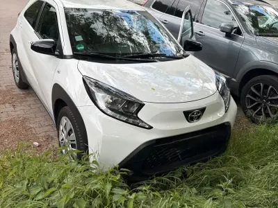 Gebraucht Toyota Aygo X 72 PS (52 kW) 2024 Weiß SUV