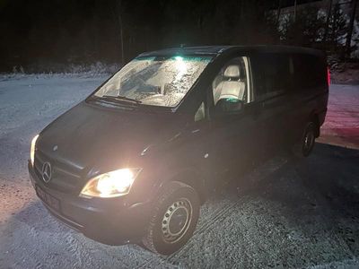 Schwarz Gebraucht 2013 Mercedes Vito Van | 11.999 €