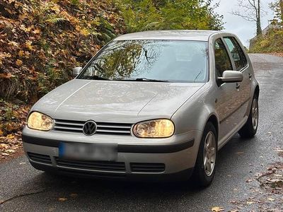 Gebraucht 1998 VW Golf IV Kleinwagen | 1.400 € (Etwas zu teuer)