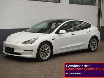 Second-hand Tesla Model 3 Long Range AWD 366 kW (498 CP) 2022 Alb Berlinǎ