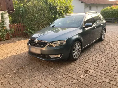 Second-hand Skoda Octavia Ambition 150 CP (110 kW) 2016 Gri Hatchback