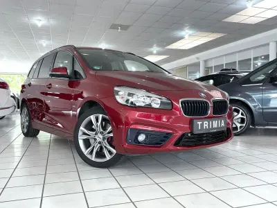 Gebraucht BMW 220 Gran Tourer Sport Line 190 PS (139 kW) 2015 Rot Van / Kleinbus