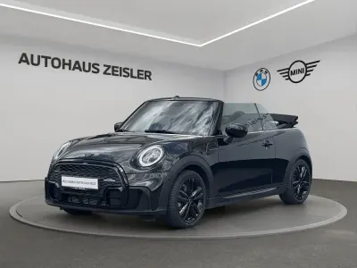 Gebraucht Mini Cooper Cabriolet 136 PS (100 kW) 2023 Midnight black Cabrio