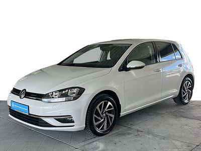 Gebraucht VW Golf VII Sound 110 PS (80 kW) 2018 Weiß Kleinwagen