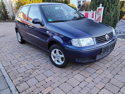 Gebraucht VW Polo 60 PS (44 kW) 2001 Blau Kleinwagen