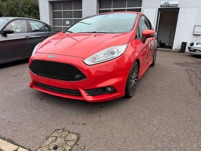 Rot Gebraucht 2014 Ford Fiesta ST Kleinwagen | 5.990 € (Guter Preis)