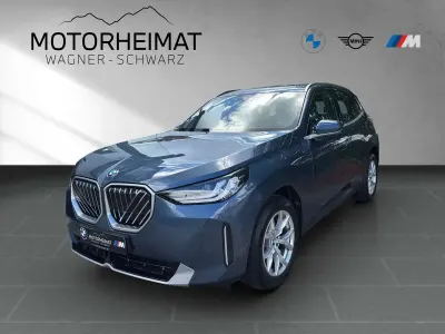 Gebraucht BMW X3 Sport Line 197 PS (144 kW) 2025 Arctic race blue SUV