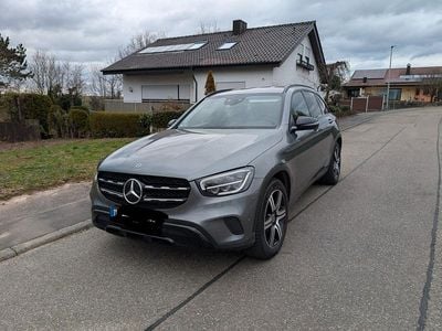 Gebraucht Mercedes GLC200 197 PS (144 kW) 2019 Grau SUV
